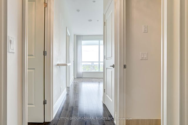 1006 - 23 Glebe Road W