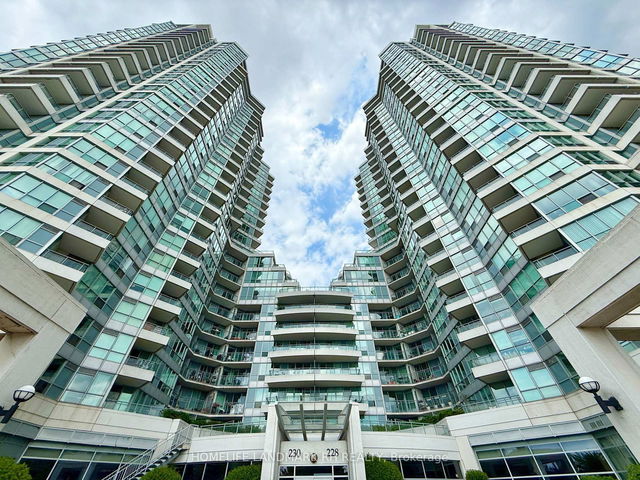 1206 - 228 Queens Quay W