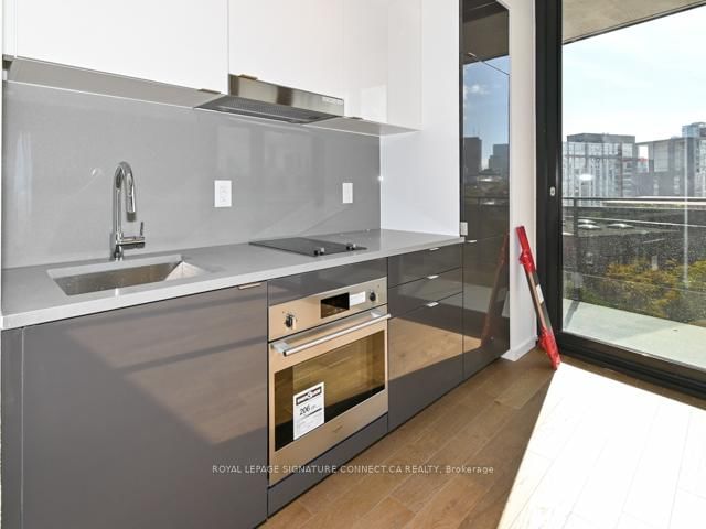 405 - 21 Lawren Harris Sq, Toronto, M5A 0T4 | Image 2