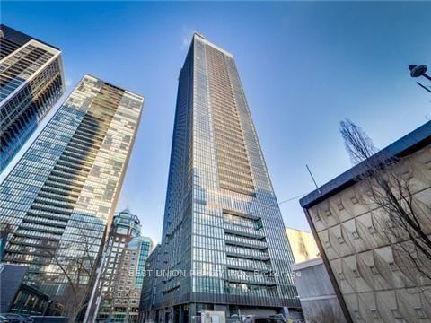 1606 - 101 Charles Street