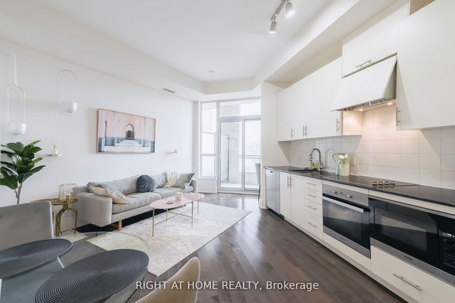 918 - 23 Glebe Road W