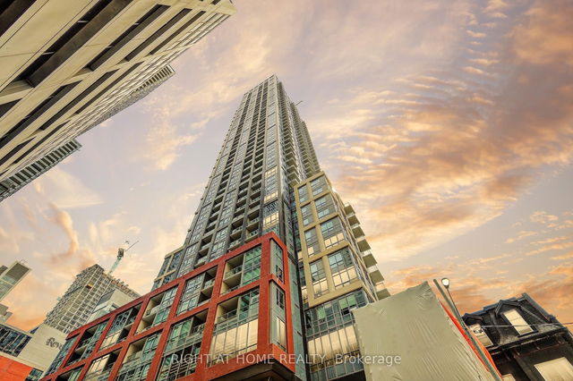 5102 - 108 Peter Street