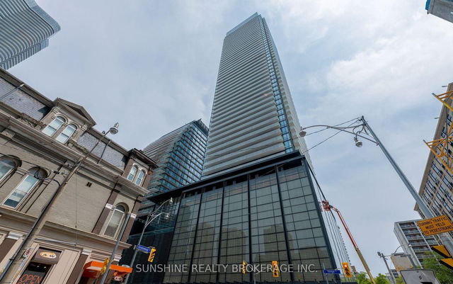 2512 - 501 Yonge Street