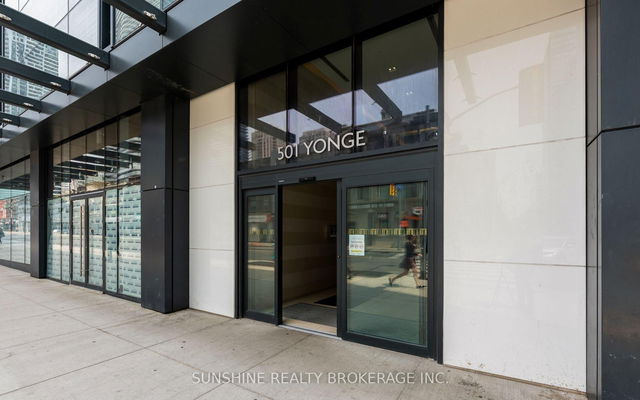 2512 - 501 Yonge Street