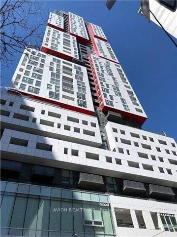 1604 - 318 Richmond Street W