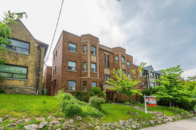 18 - 1646 Bathurst Street