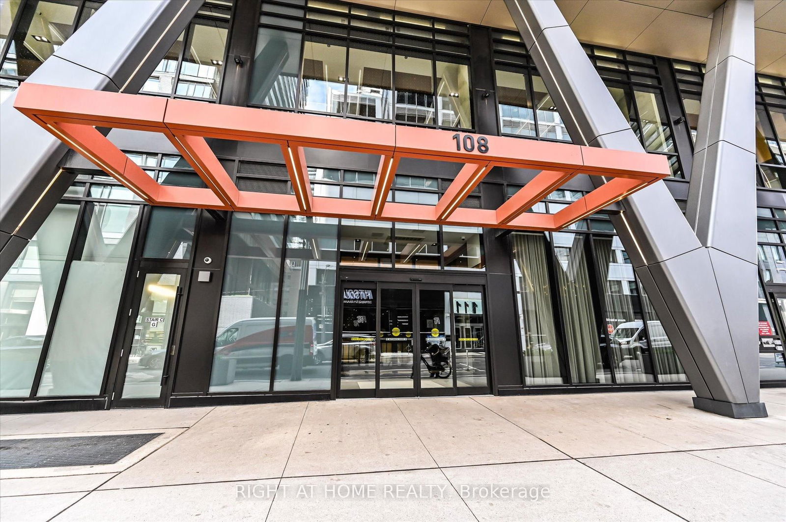 Condo for sale at 825-108 Peter Street, Toronto, Waterfront Communities C1, M5V 0W2 - MLS: C12211915