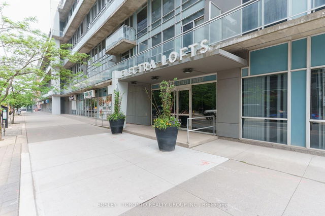 419 - 1029 King St Street
