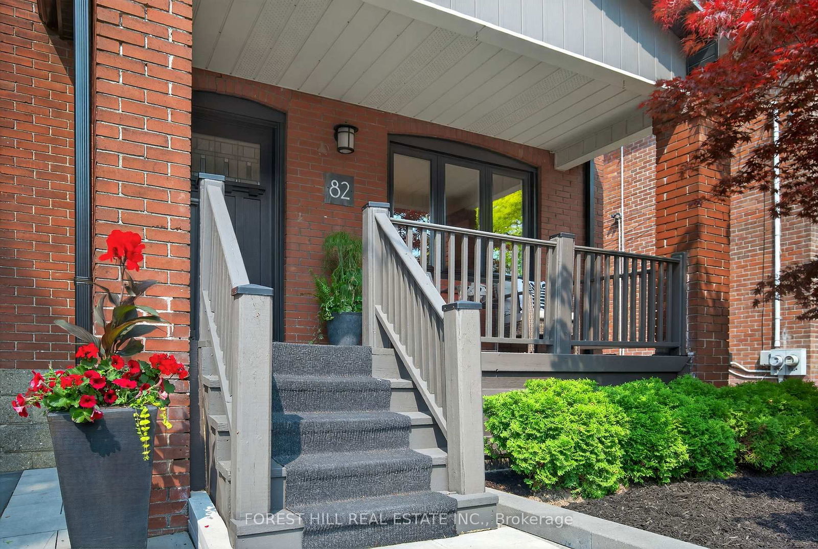 Detached House for sale at 82 Pinewood Avenue, Toronto, Humewood-Cedarvale, M6C 2V1 - MLS: C12212193