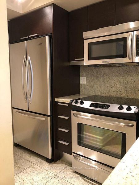 Condo for sale at 401-650 Sheppard Avenue, Toronto, Bayview Village, M2K 3E4 - MLS: C12212343