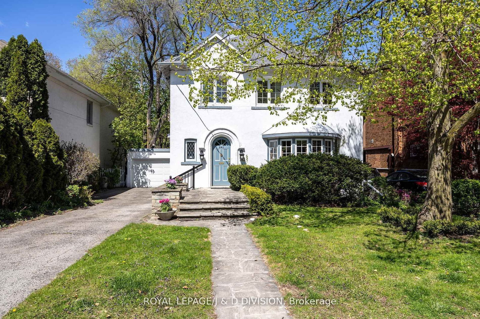 Detached House for sale at 241 Forest Hill Road, Toronto, Forest Hill South, M5P 2N3 - MLS: C12212424