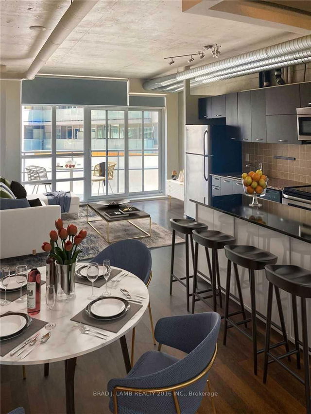 303 - 38 Joe Shuster Way