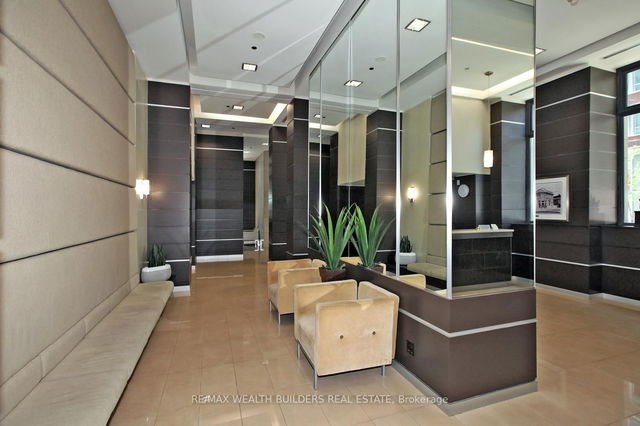 1504 - 230 King Street E