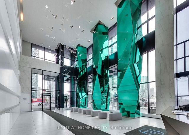 1110 - 352 Front Street W
