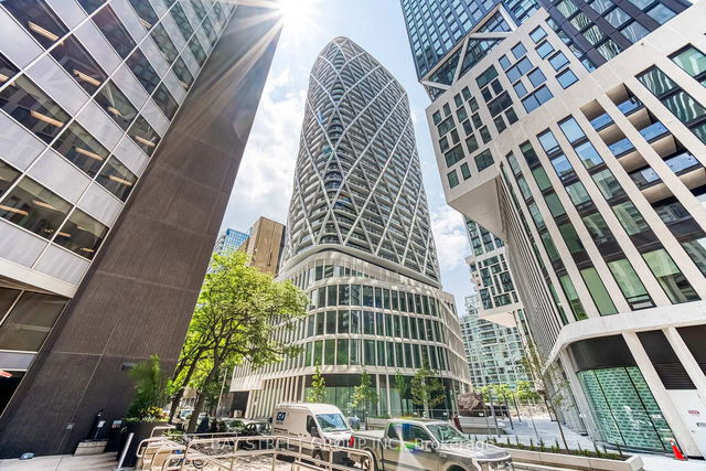 3514 - 230 Simcoe Street
