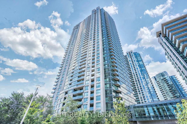 217 - 215 Fort York Boulevard