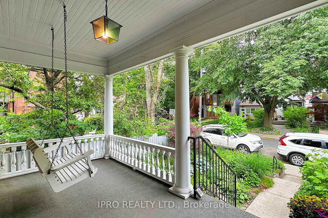 754 Manning Avenue