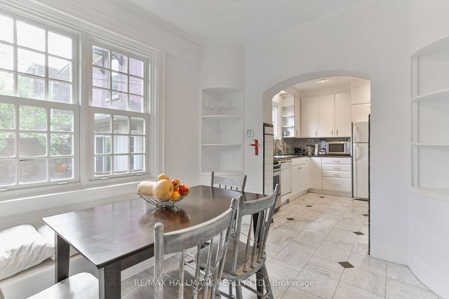 Main - 321 Palmerston Boulevard