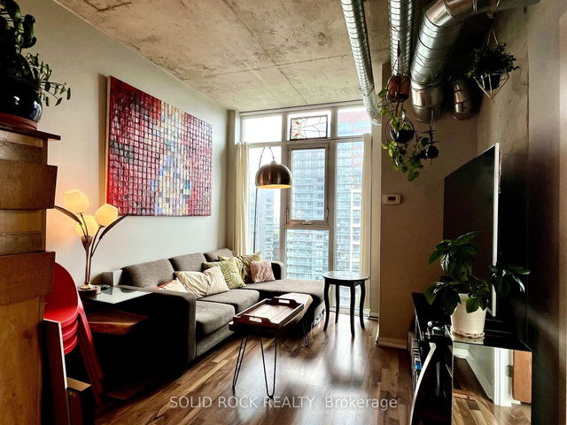 1116 - 150 Sudbury Street