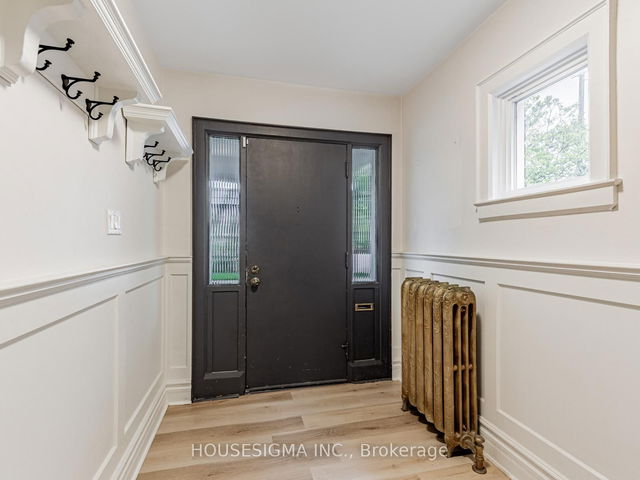 110 Duplex Avenue