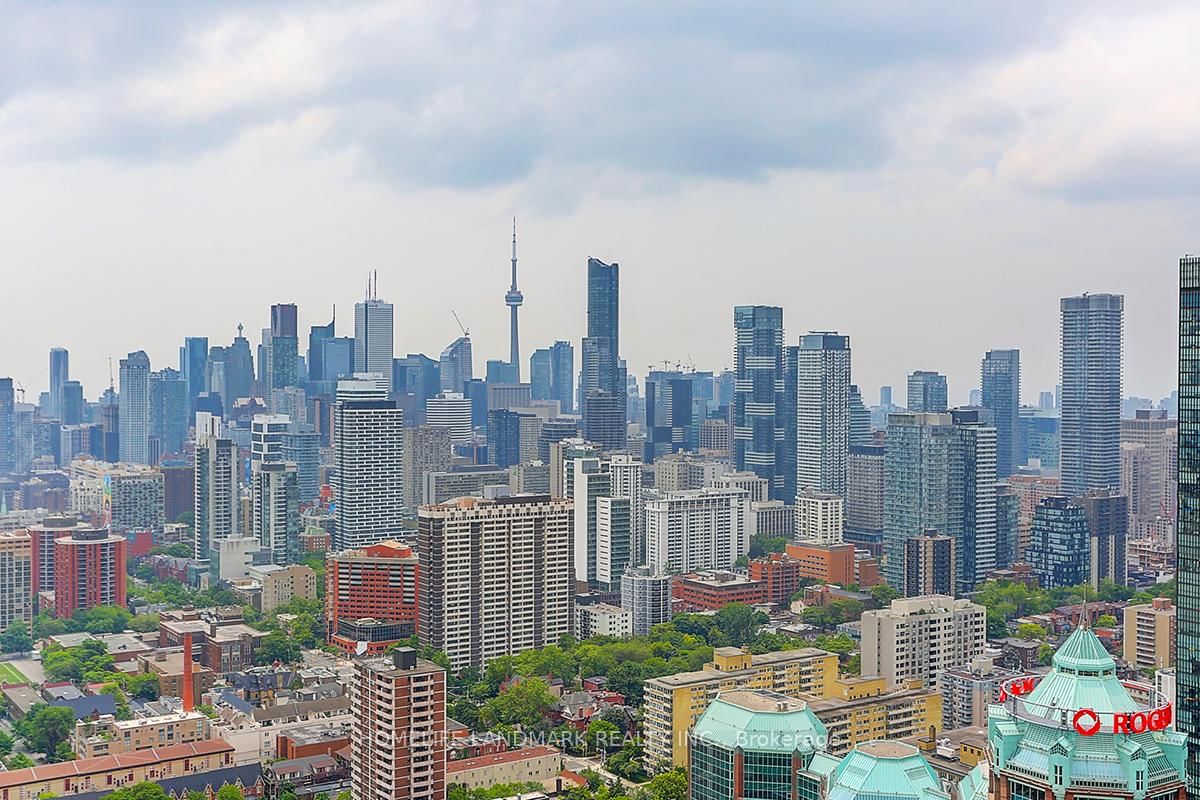 395 Bloor Street E, Unit 4303 - Photo 35