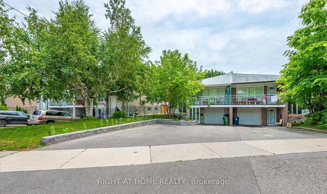 Upper - 87 Fontainbleau Drive