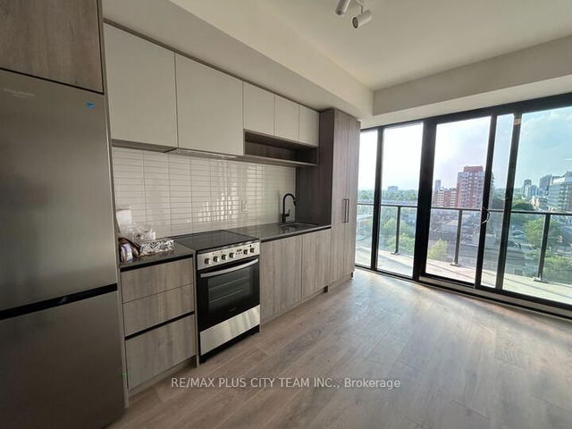 916 - 181 Sterling Road