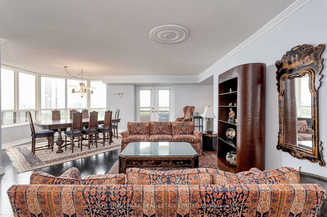 1113 - 89 Skymark Drive