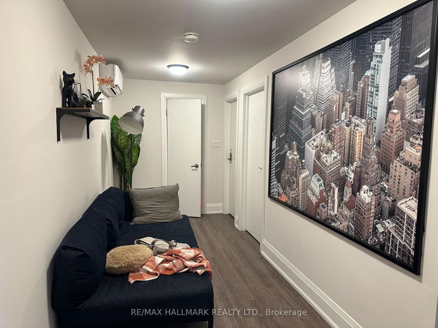 1 - 595 St Clair Avenue W