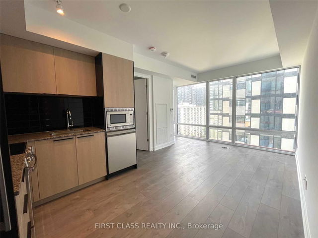 803 - 18 Maitland Terrace N