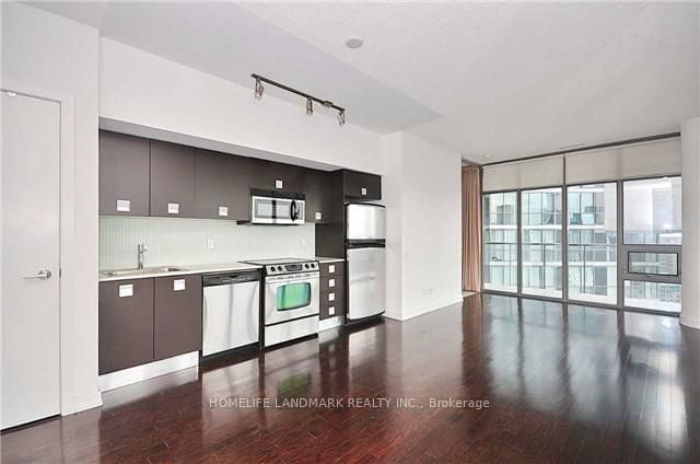 3003 - 33 Charles Street