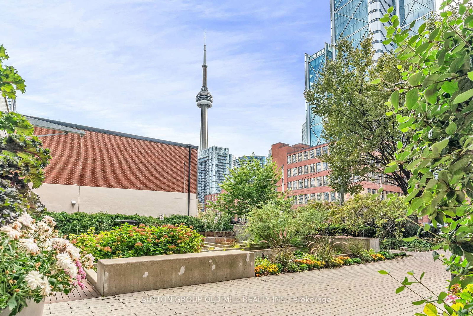 Condo for sale at 807-400 Wellington Street, Toronto, Waterfront Communities C1, M5J 2N7 - MLS: C12214778