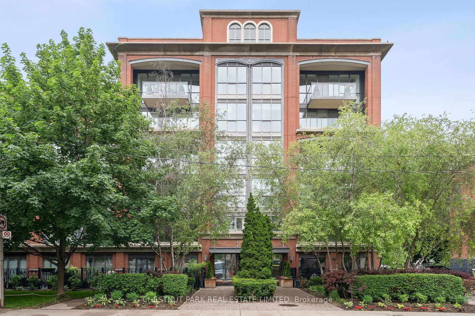 Condo for sale at 201-11 Soho Street, Toronto, Kensington-Chinatown, M5T 3L7 - MLS: C12215203