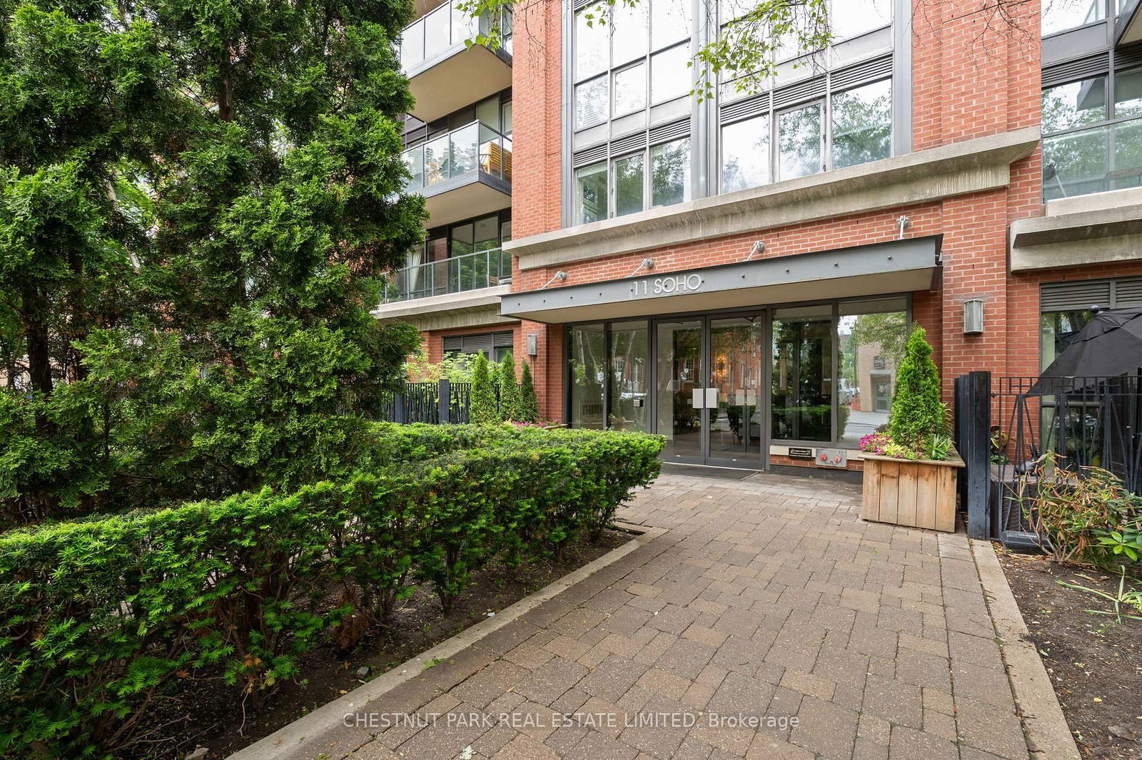 Condo for sale at 201-11 Soho Street, Toronto, Kensington-Chinatown, M5T 3L7 - MLS: C12215203