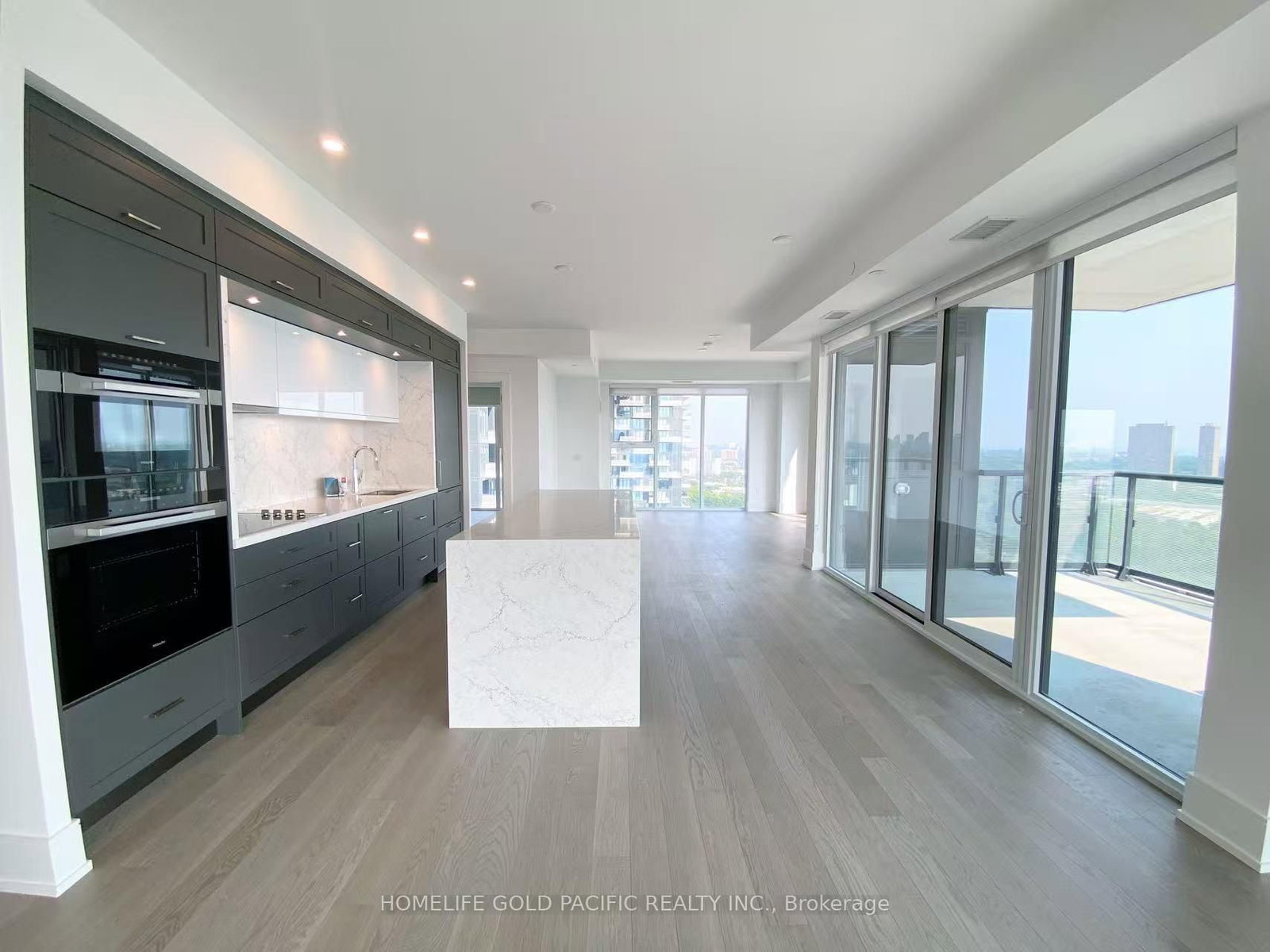 10 Inn On The Park Drive, Unit 2809 - Photo 5