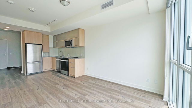 403 - 10 Deerlick Court