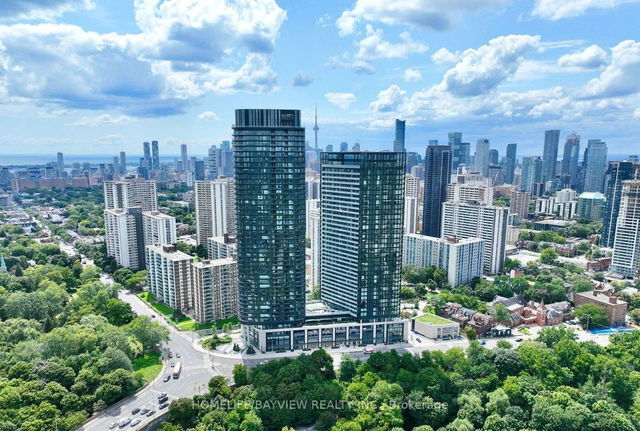 615 - 585 Bloor Street