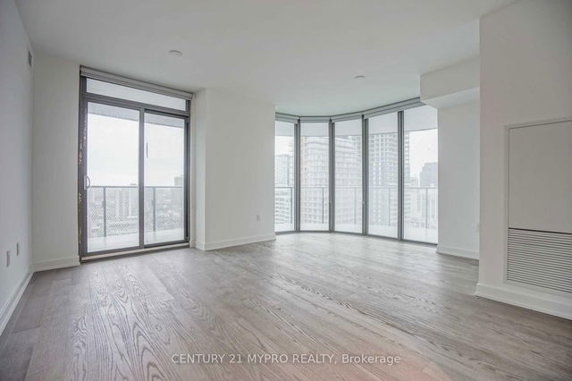 3102 - 11 Wellesley Street
