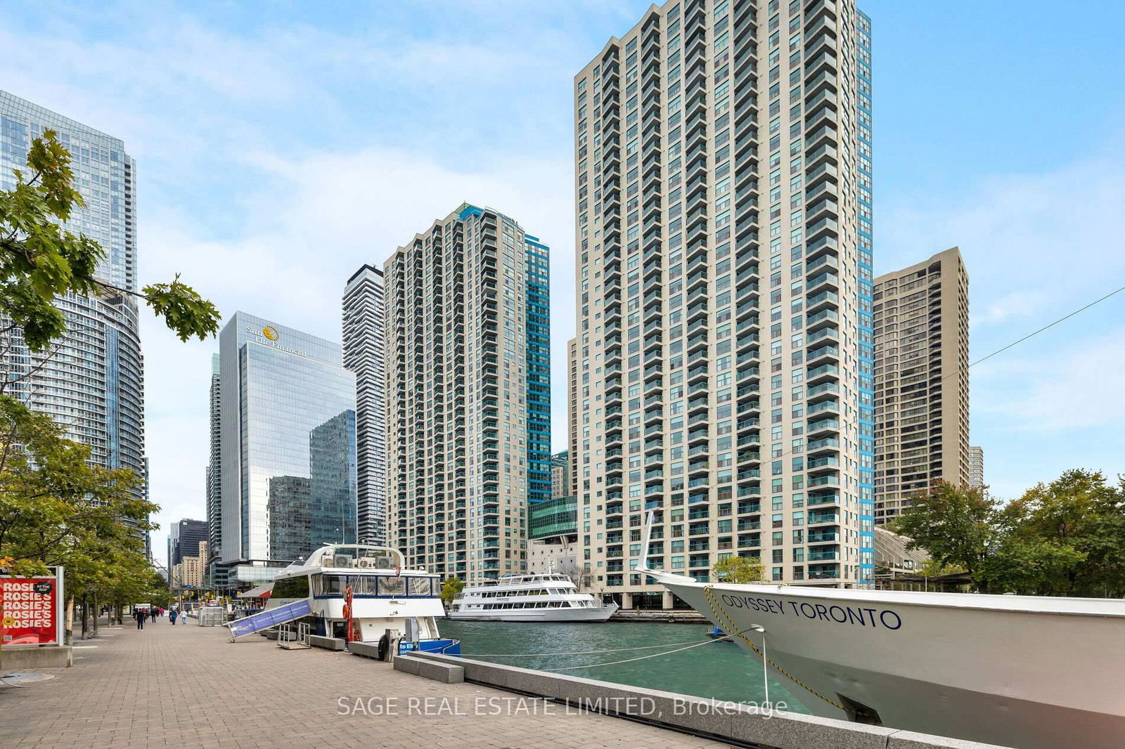Condo for sale at 3002-99 Harbour Square, Toronto, Waterfront Communities C1, M5J 2H2 - MLS: C12216336