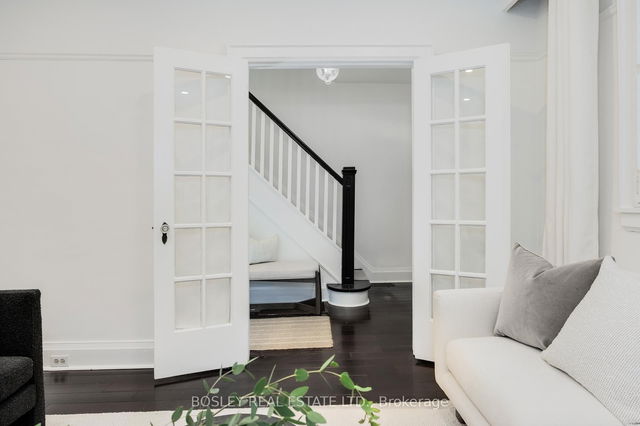 367 Belsize Drive