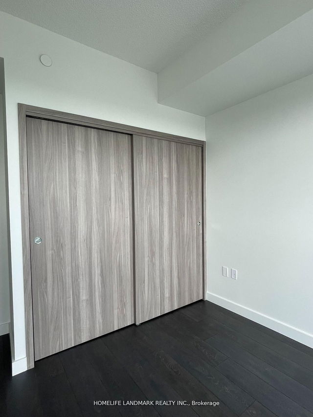1203 - 85 Mcmahon Drive