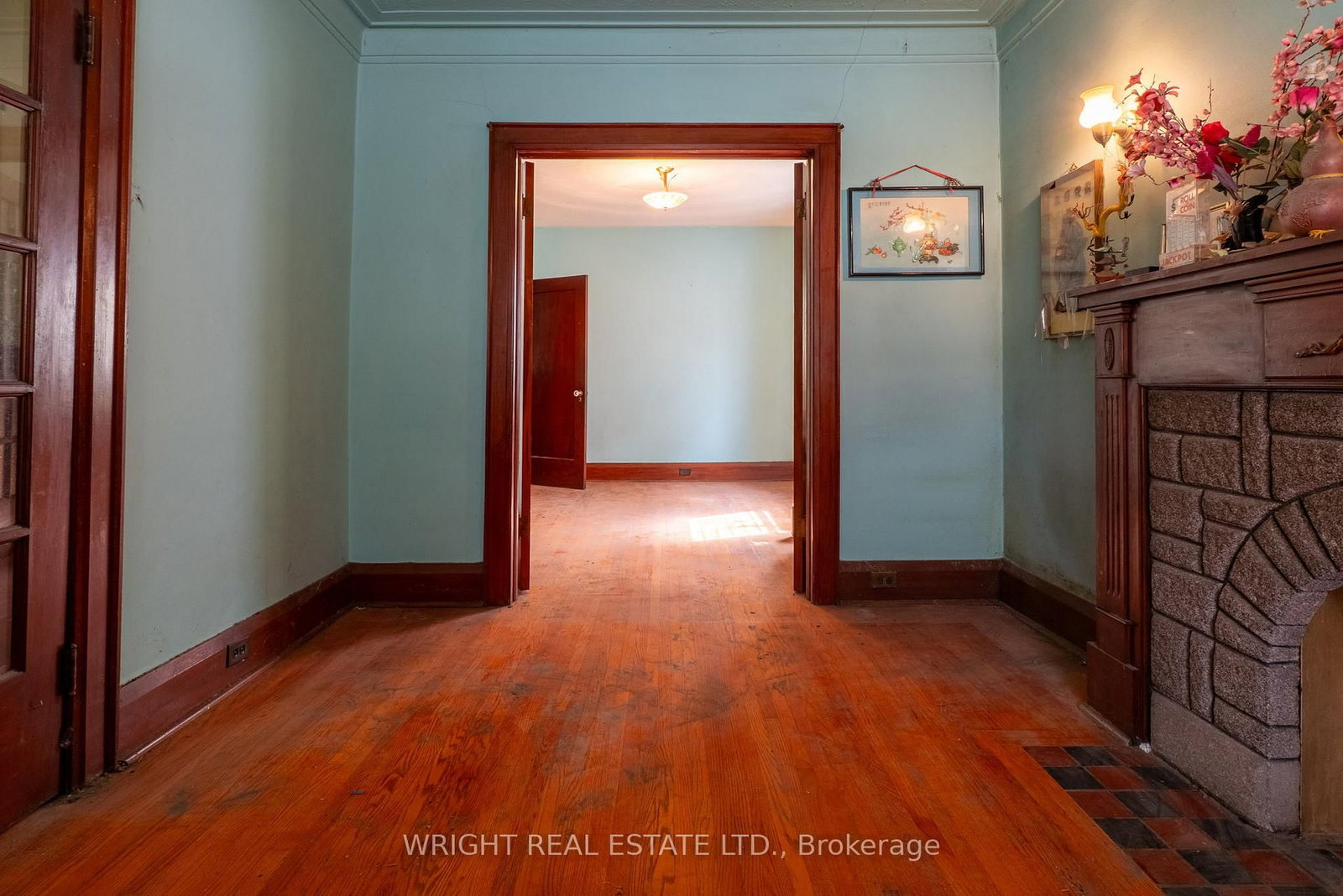 Listing Image 8