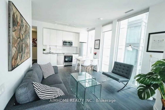 811Mbrm - 2191 Yonge Street