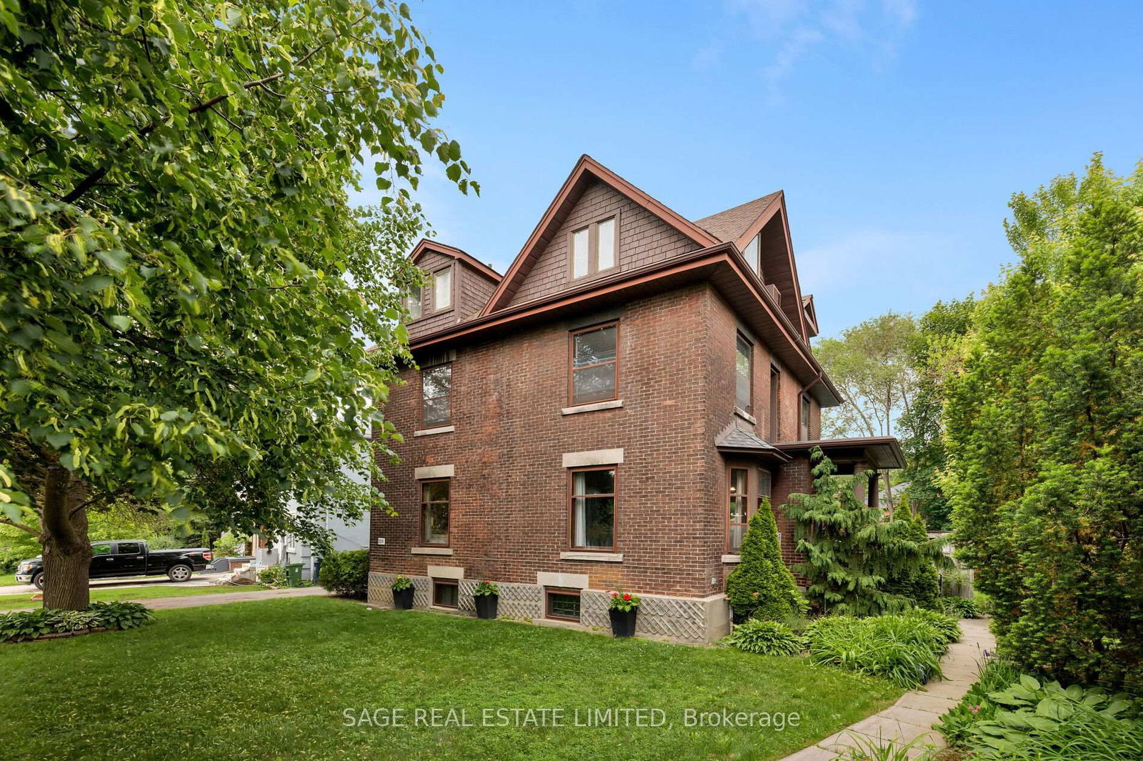 Detached House for sale at 201 Sutherland Drive, Toronto, Leaside, M4G 1J1 - MLS: C12217525