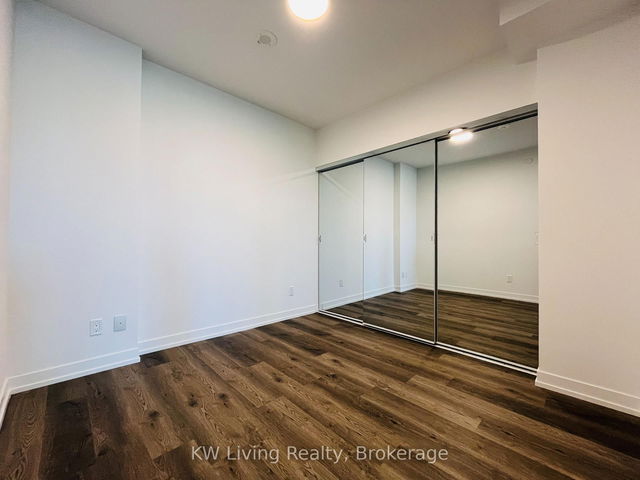 2305 - 771 Yonge Street