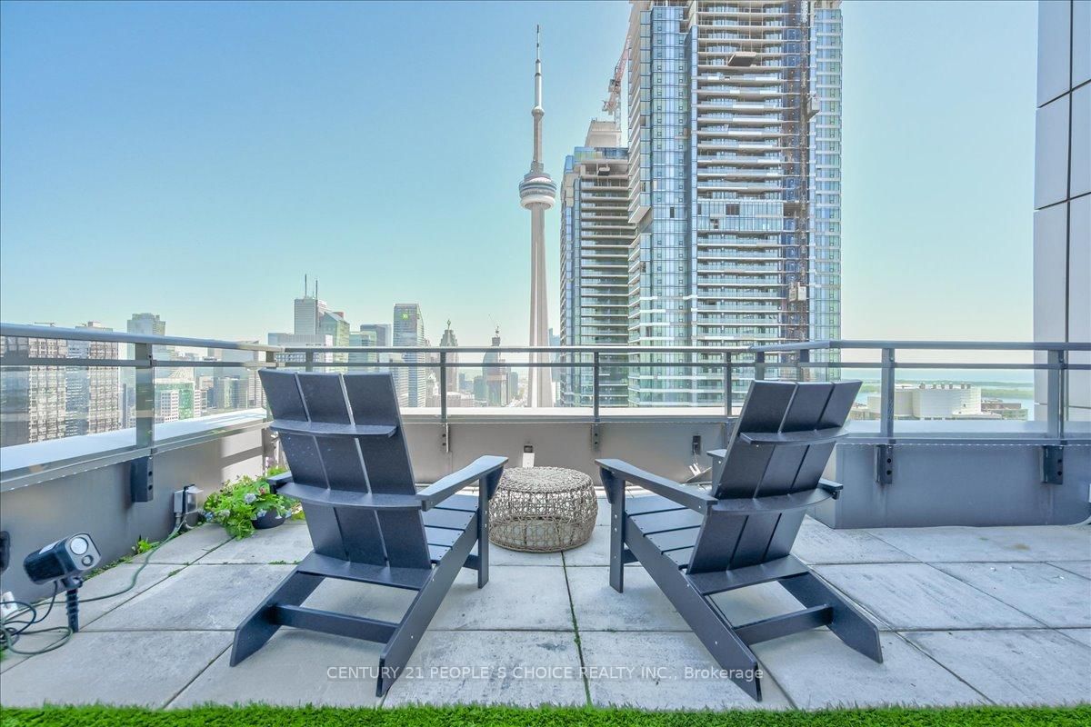 Condo for sale at PH5201-25 Telegram Mews, Toronto, Waterfront Communities C1, M5V 3Z1 - MLS: C12217713