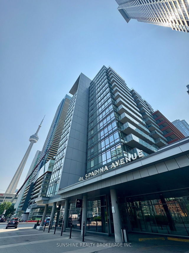 1719 - 4K Spadina Avenue