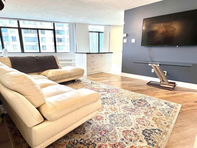 1705 - 250 Queens Quay