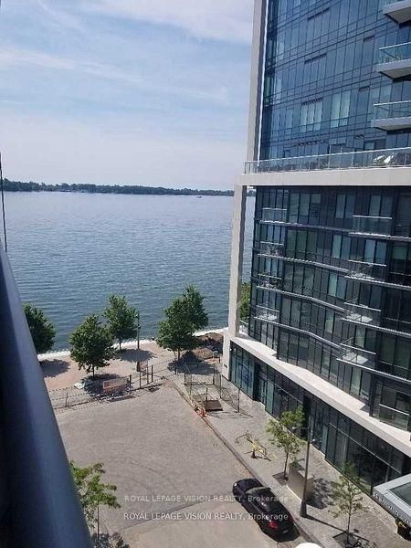 501 - 1 Edgewater Drive
