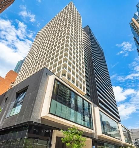 1017 - 20 Edward Street